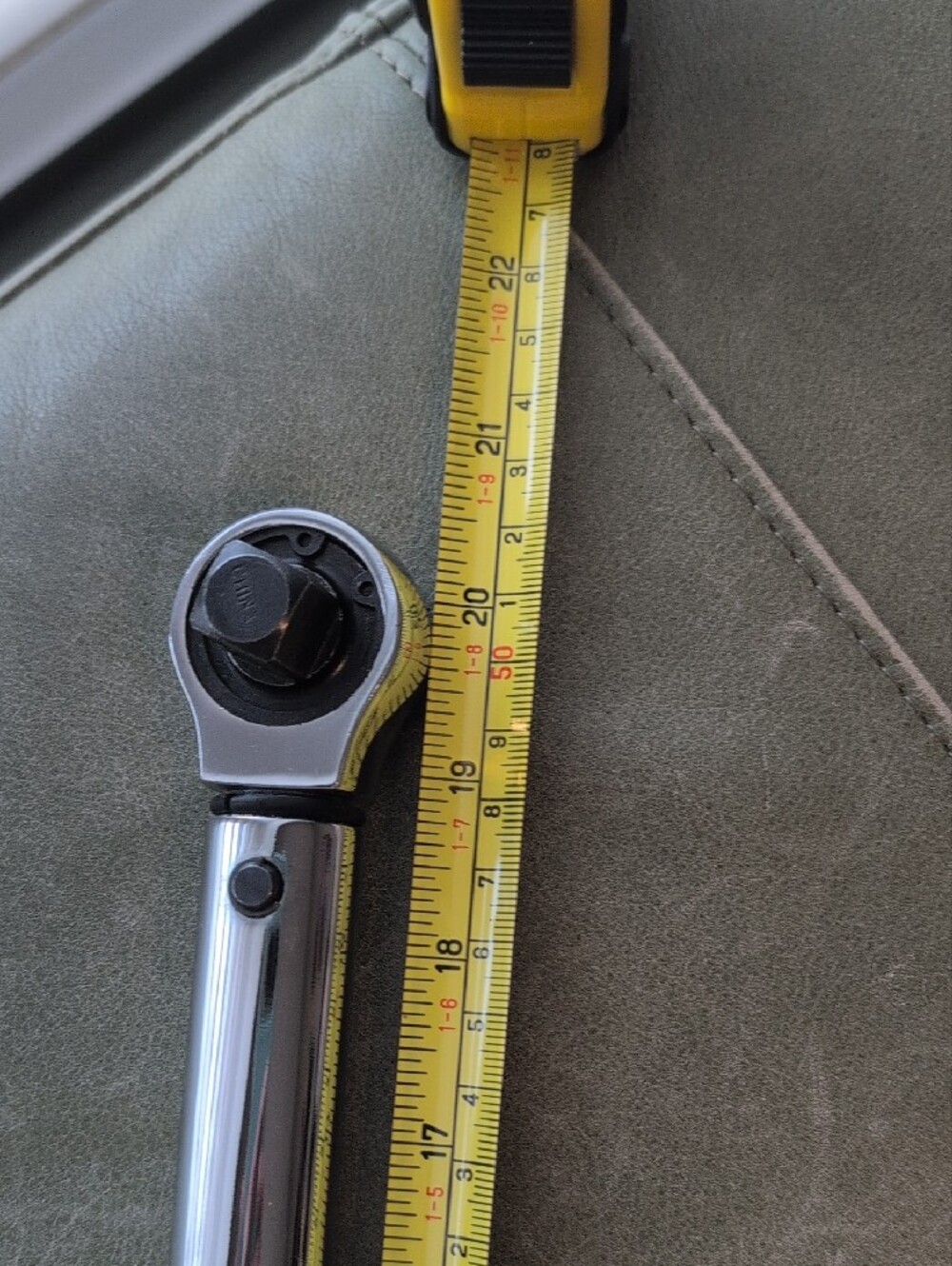 Two Craftsman Click Torque Wrenches - Picture 4 of 10